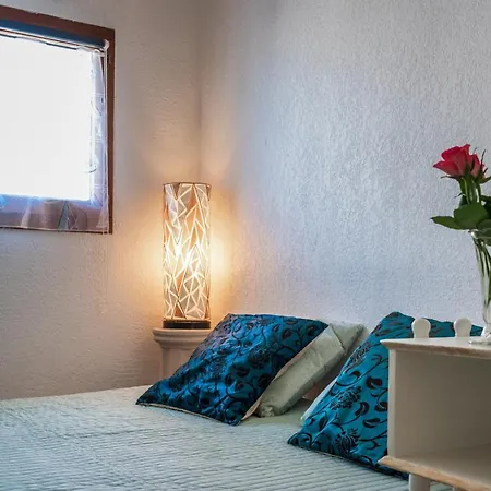Holiday home Maisonеtte Arcadia - Vue Sur L'etang Gruissan
